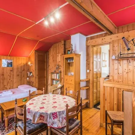 For 8 People * Chamonix
